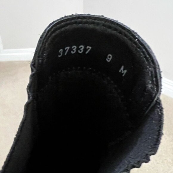 La Canadienne Black Booties - Picture 4 of 10